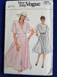 8970 EZ VOG LOOSE INSET WAISTBAND FLARE DRESS LENGTHS PATTERN 12